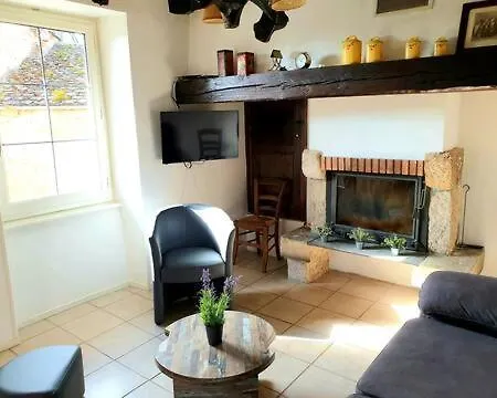 Chez Tata Celestine Castelnau-Pegayrols