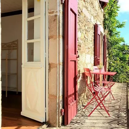 Chez Tata Celestine Holiday home *