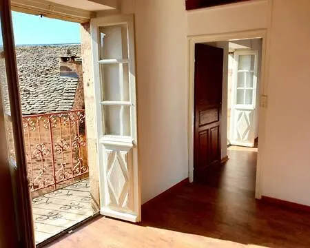 Chez Tata Celestine Castelnau-Pegayrols